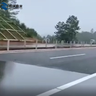 Độ nhớt cao Chất điều chỉnh đường lái xe an toàn bằng nhựa đường Đóng gói túi nóng chảy